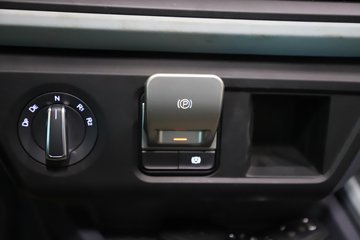 �ൺ��� ��JH6 600���� 8X4 9.5��AMT�Զ�����դʽ�ػ���ͼƬ