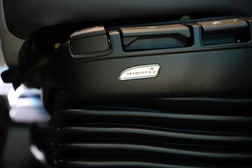 �ൺ��� ��JH6 600���� 8X4 9.5��AMT�Զ�����դʽ�ػ���ͼƬ