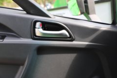 重汽豪曼 勇士EM3 18T 4X2 4.2米排半纯电动自卸车(ZZ3188K17ZBEV0)180.87kWh