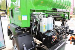 重汽豪曼 勇士EM3 18T 4X2 4.2米排半纯电动自卸车(ZZ3188K17ZBEV0)180.87kWh