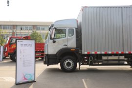 豪曼M5&nbsp;载货车外观                                                图片