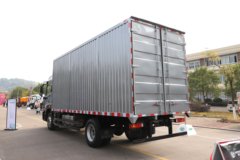 中国重汽 豪曼M5中卡 290马力 4X2 5.4米厢式载货车