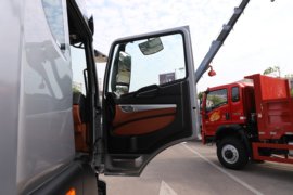 豪曼M5&nbsp;载货车驾驶室                                               图片