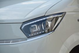 骏航ES8&nbsp;电动封闭厢货外观图片