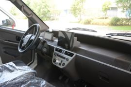 骏航ES8&nbsp;电动封闭厢货驾驶室图片