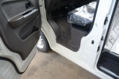 凯马 骏航ES8 3.2T 2座 5.265米纯电动封闭货车41.86kWh