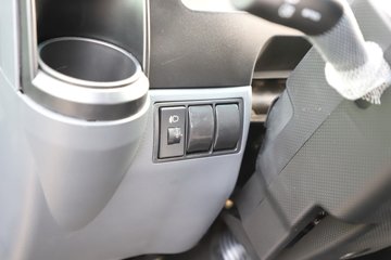 �������� ��ʿM1 �¸��� 142���� 4.15�׵��������ῨͼƬ