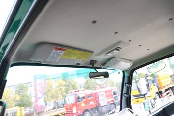 勇士M1 载货车驾驶室                                               图片