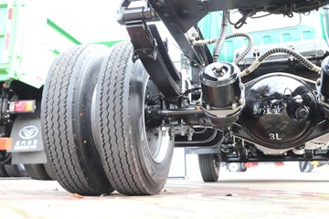 �������� ��ʿM1 �¸��� 142���� 4.15�׵��������ῨͼƬ