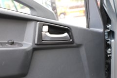 重汽豪曼 牛气冲天 155马力 4.15米AMT自动档单排仓栅式轻卡(ZZ5048CCYF17FB3)