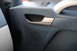 解放JH6&nbsp;爆破器材运输车驾驶室图片