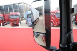 解放JH6&nbsp;爆破器材运输车驾驶室图片