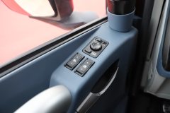 青岛解放 JH6 350马力 6X2 9.4米爆炸品运输车(百捷牌)