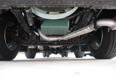 青岛解放 JH6 350马力 6X2 9.4米爆炸品运输车(百捷牌)