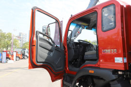 勇士M3&nbsp;自卸车驾驶室                                               图片