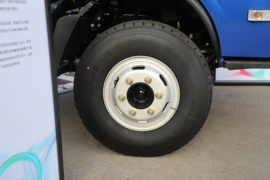 勇士M1&nbsp;自卸车底盘                                                图片