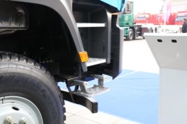 龙骁&nbsp;自卸车外观                                                图片