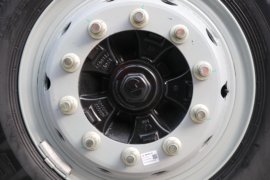 龙骁&nbsp;自卸车底盘                                                图片