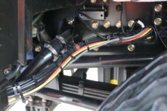 陕汽重卡 龙骁 菁英版 530马力 8X4 7.6米CNG自卸车