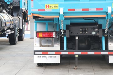 �����ؿ� ���� ݼӢ�� 530���� 8X4 7.6��CNG��ж��ͼƬ