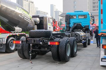 ؿ X5000 ݼӢ 630 8X4 8.6LNGжͼƬ