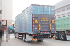 陕汽德龙H6000E 4X2 9.8米纯电动厢式载货车 宁德时代352.08kWh