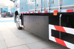陕汽德龙H6000E 4X2 9.8米纯电动厢式载货车 宁德时代352.08kWh