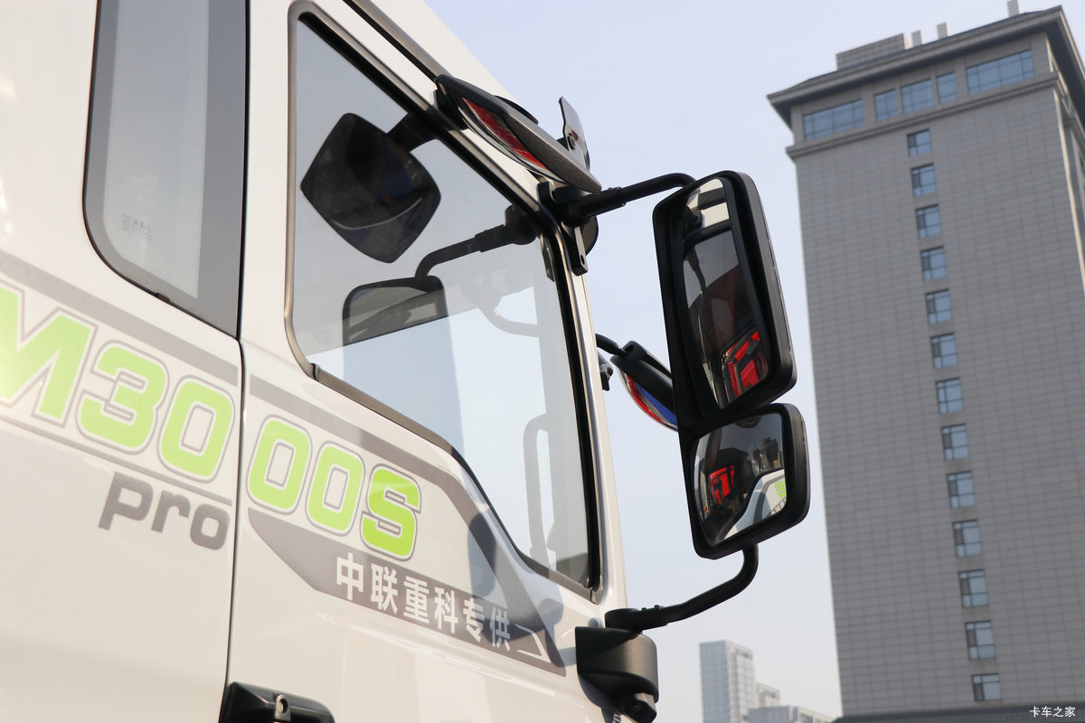 ؿ M3000S 8X4 6.86綯賵()(ZLJ5312GJBLBEV)350.07kWh                                                
