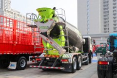 陕汽重卡 德龙M3000S 8X4 6.86方纯电动混凝土搅拌车(中联牌)(ZLJ5312GJBLBEV)350.07kWh