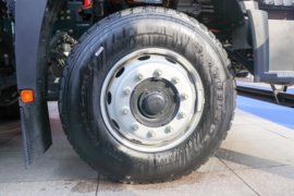 德龙M3000S&nbsp;混凝土搅拌车底盘                                                图片