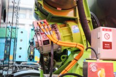 陕汽重卡 德龙M3000S 8X4 6.86方纯电动混凝土搅拌车(中联牌)(ZLJ5312GJBLBEV)350.07kWh