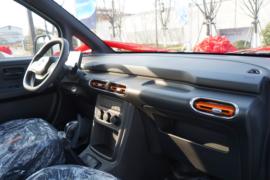 睿立达T7&nbsp;载货车驾驶室                                               图片