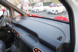 途逸T7&nbsp;电动载货车内饰图片