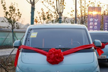 ���� �����V8E 2�� 5.27�״��綯��ջ��� �д��º�41.86kWhͼƬ