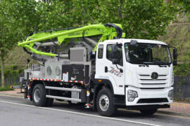 青岛解放底盘&nbsp;泵车外观                                                图片