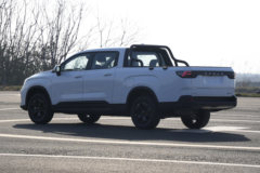 吉利雷达金刚 2025款 招财版 两驱 标箱双排纯电动皮卡63kWh