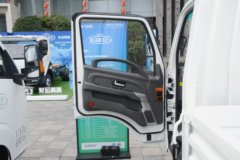 飞碟EV5 4.5T 4.15米单排纯电动栏板轻卡81.87kWh