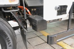 飞碟EV5 4.5T 4.15米单排纯电动栏板轻卡81.87kWh