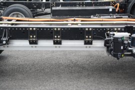 飞碟EW7&nbsp;电动冷藏车底盘图片