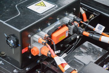 �ɵ�����Դ ��ţ ���綯 4X2 3.08�׵�����ж�� ����109.2kWhͼƬ