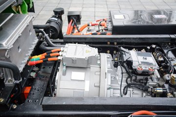 �ɵ�����Դ ��ţ ���綯 4X2 3.08�׵�����ж�� ����109.2kWhͼƬ