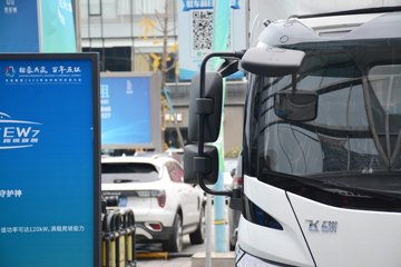 �ɵ�EW7 4.5T 4.18�׵��Ŵ��綯��դʽ�Ῠ131.98kWhͼƬ