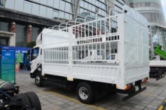 飞碟EW7 4.5T 4.18米单排纯电动仓栅式轻卡131.98kWh