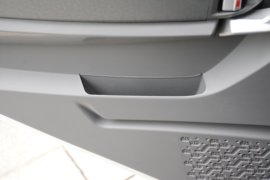 飞碟EW7&nbsp;电动载货车内饰图片