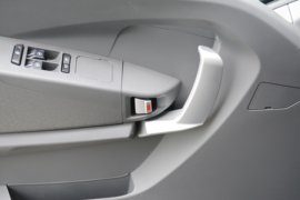 飞碟EW7&nbsp;电动载货车内饰图片