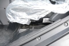 飞碟EW7 4.5T 4.18米单排纯电动仓栅式轻卡131.98kWh