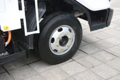 飞碟EW7 4.5T 4.18米单排纯电动仓栅式轻卡131.98kWh
