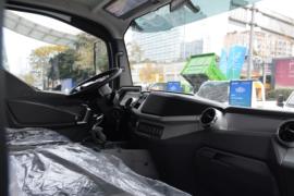 飞碟漫天飞&nbsp;电动载货车内饰图片