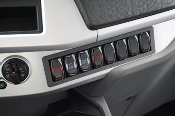 �ɵ������ 4.5T 4.18�׵��Ų��ʽ���̻�϶�����դʽ�Ῠ100.96kWhͼƬ