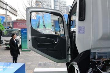 飞碟漫天飞&nbsp;电动载货车内饰图片